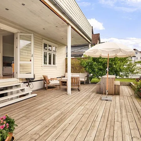 Apartmán Two Bedroom With Two Bathrooms And Private Terrace And Garden Stavanger