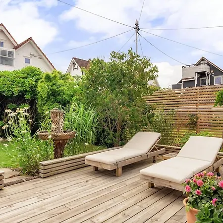 Two Bedroom With Two Bathrooms And Private Terrace And Garden Apartmán Stavanger