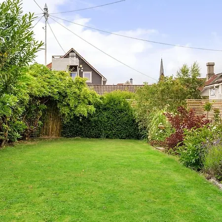 Apartmán Two Bedroom With Two Bathrooms And Private Terrace And Garden