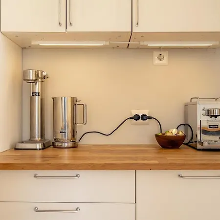 Two Bedroom With Two Bathrooms And Private Terrace And Garden Apartmán Stavanger